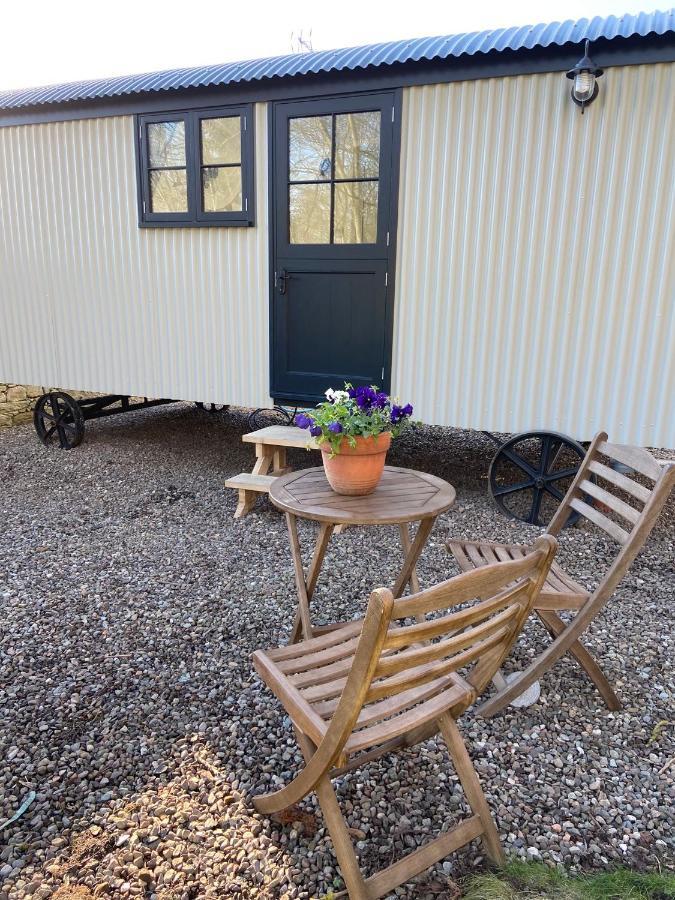 Peaceful Shepherd's Hut In Beautiful Countryside. Linlithgow