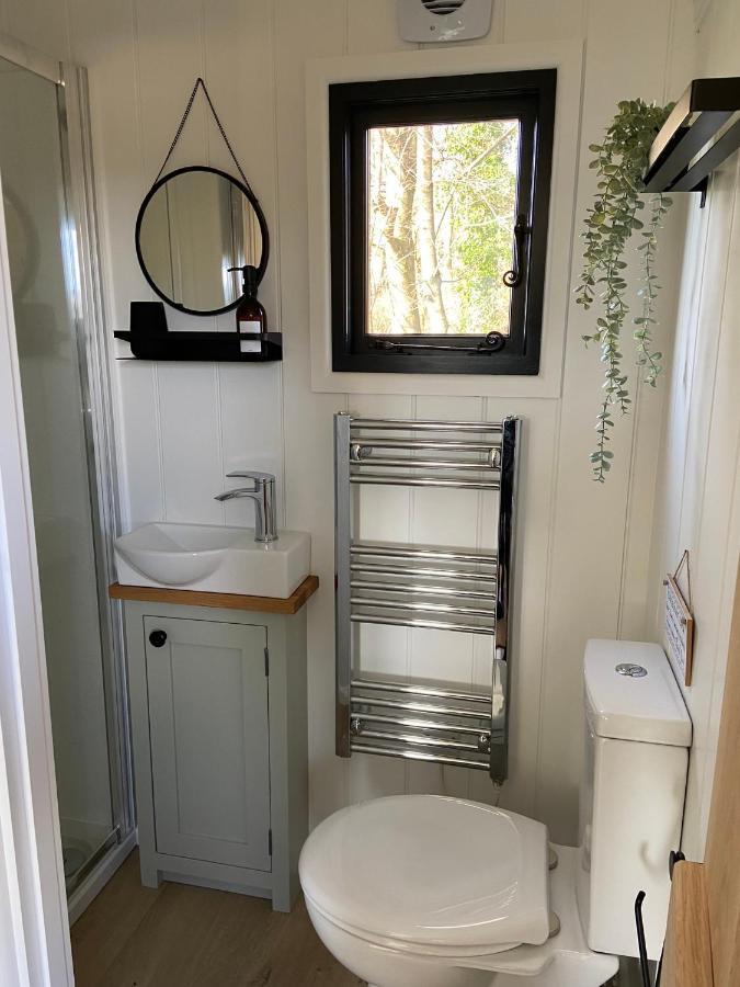 Peaceful Shepherd's Hut In Beautiful Countryside. Сasa de vacaciones Linlithgow